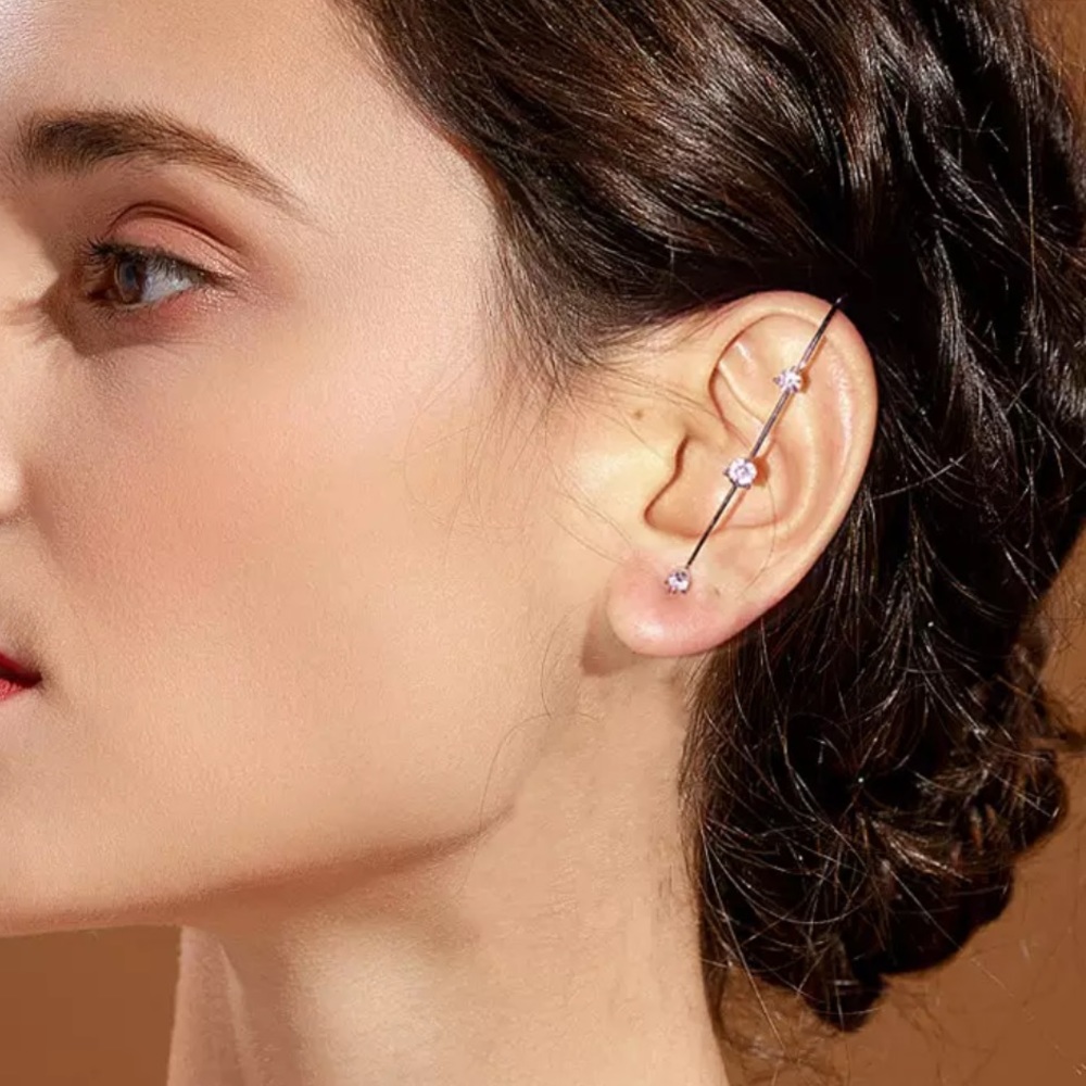 Ear Wrap Crawler Hook Earring (1 pc.) - Picture 2 of 4